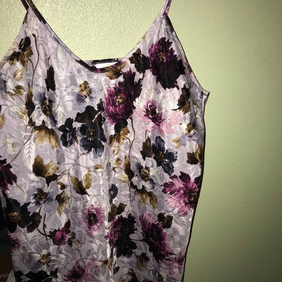 Floral-Silky Dress - Picture 2 of 4